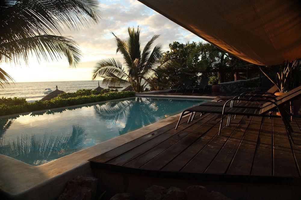 Zoi Beach House Матемве Екстер'єр фото